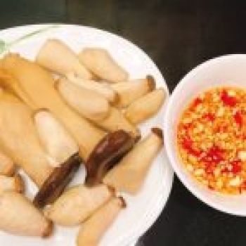 Nấm Đùi Gà Hấp Nước Dừa