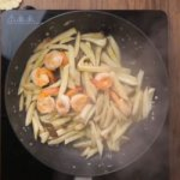 Tôm Xào Nấm Đùi Gà