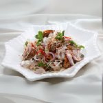 Gỏi Nấm Tuyết Sò Huyết